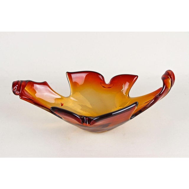 Gold Mid-Century Murano Glass Bowl in Amber, Orange, and Red Tones, Italy, 1960s For Sale - Image 8 of 18