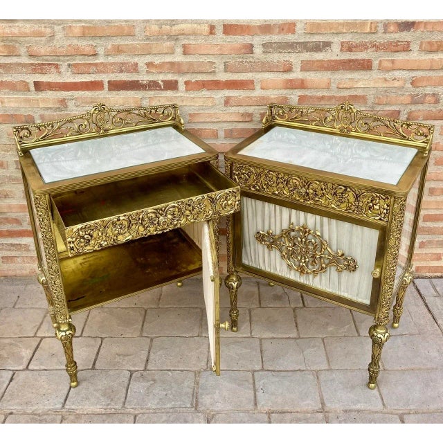 Gold 19th Century French Bronze Vitrine Nightstands with Glass Doors and Brass Drawers, Set of 2 For Sale - Image 8 of 18