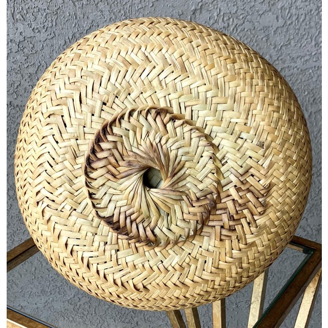 Late 20th-Century Nicely-Sized Tarahumara Handwoven Sotol Leaf Cachepot, Mexico For Sale - Image 13 of 18