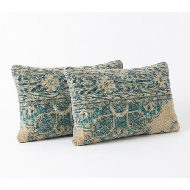 Mid-Century Modern Anatolian Lumbar Rug Pillow Cover 16'' X 24'' - Set of Two For Sale - Image 3 of 4