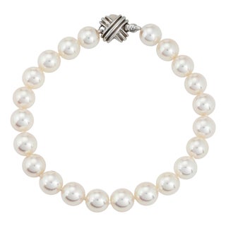 Mid 20th Century Tiffany & Co 7.5mm Pearl Bracelet Signature 18k White Gold X Clasp Estate For Sale