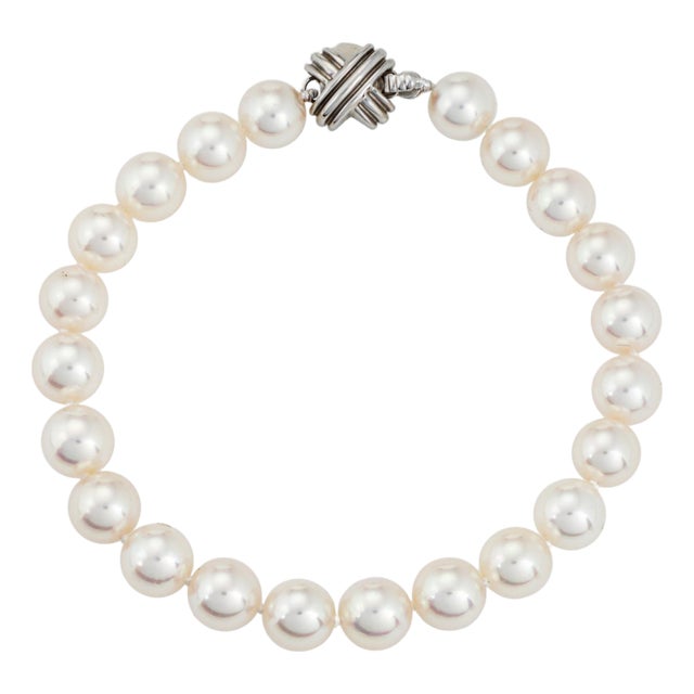 Mid 20th Century Tiffany & Co 7.5mm Pearl Bracelet Signature 18k White Gold X Clasp Estate For Sale