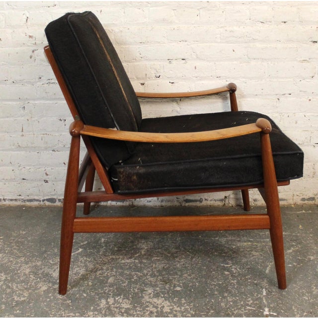 Mid 20th Century Teak "Spade Chair" Attributed to Finn Juhl With Cowhide Cushions For Sale In New York - Image 6 of 14