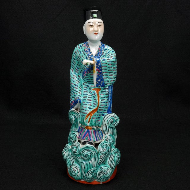 Ceramic Early 20th Century Chinese Porcelain Polychrome Nobleman and Wife Statues - a Pair For Sale - Image 7 of 12