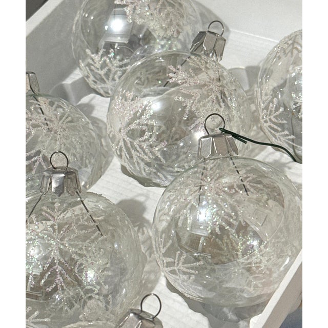 Metal 1970s Clear Glass Snowflake Ornaments Set of 5 Original Box For Sale - Image 7 of 11