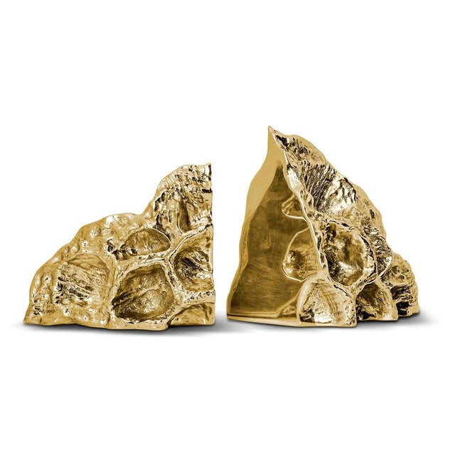 Set of 2 lotus brass bookstands by maeve dimensions: d 15 x w 17 x h 20 cm. Materials: brass. Lotus book stand is a...