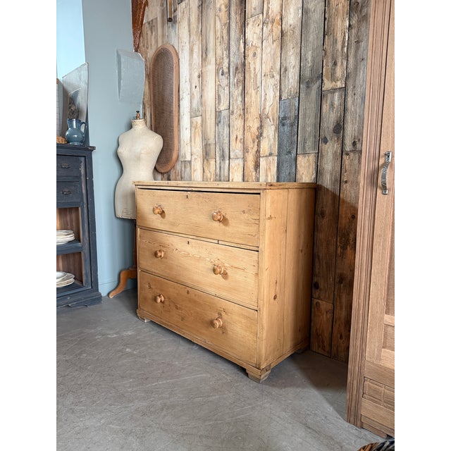 Large Antique English Chest of Drawers, 1890s For Sale - Image 8 of 14