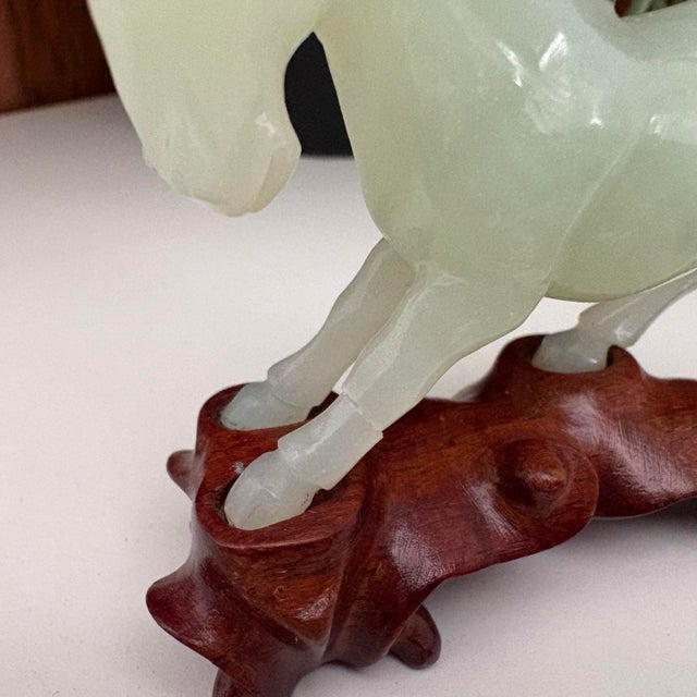 Chinese Pair of Jade Horse Sculptures For Sale - Image 3 of 10