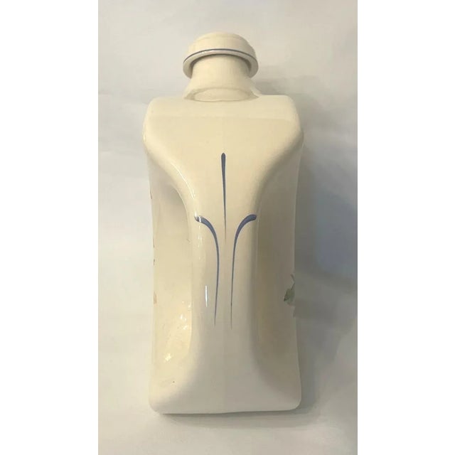 Traditional 1930s Universal Cambridge Refrigerator Pitcher For Sale - Image 3 of 6