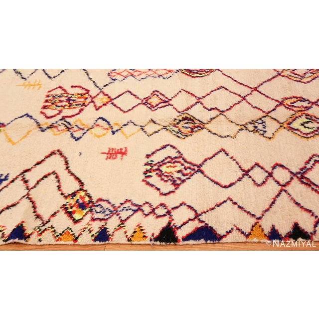 Nazmiyal Collection Vintage Shaggy Moroccan Azilal Rug For Sale - Image 4 of 8