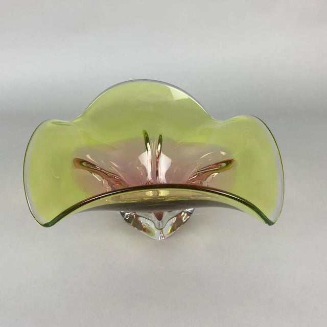 Vintage Art Glass Bowl from Chribska Glass Work, 1960s For Sale - Image 6 of 11