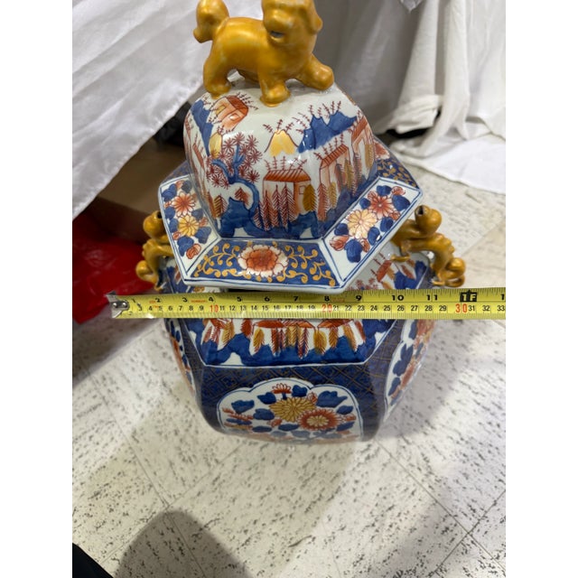 Antique Japanese Imari Vase With Lion Final & Bird Decoration 24in For Sale - Image 9 of 10
