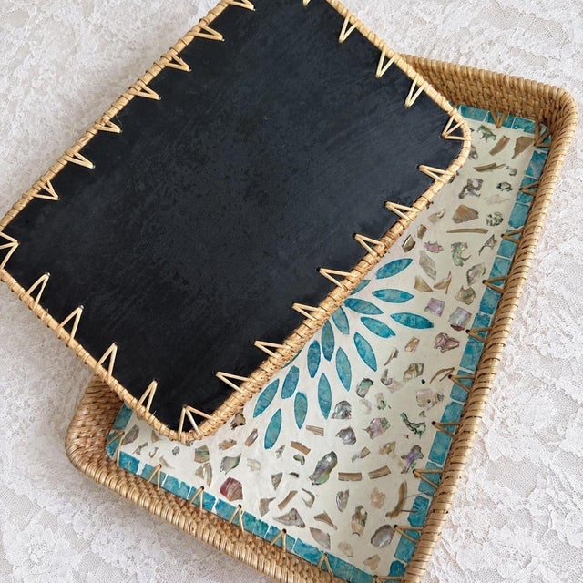 A Set of Two Rectangular Trays With Blue Floral and Leaf Patterns Rattan and Mother-of-Pearl Inlays For Sale - Image 4 of 5