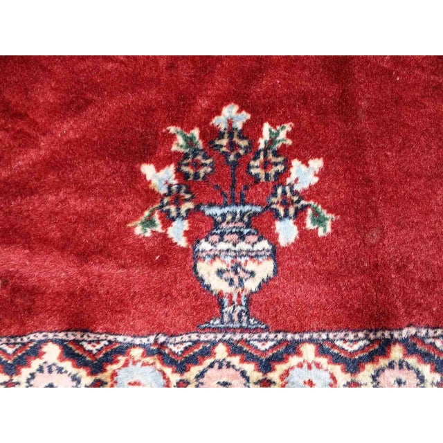 1960s Handmade Vintage Pakistani Lahore Prayer Rug 3' X 5.8' For Sale - Image 4 of 10