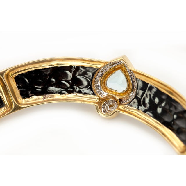 1990s Rare Gucci 18k Yg Diamond Aquamarine Black Enamel Necklace and Earring Set For Sale - Image 9 of 15