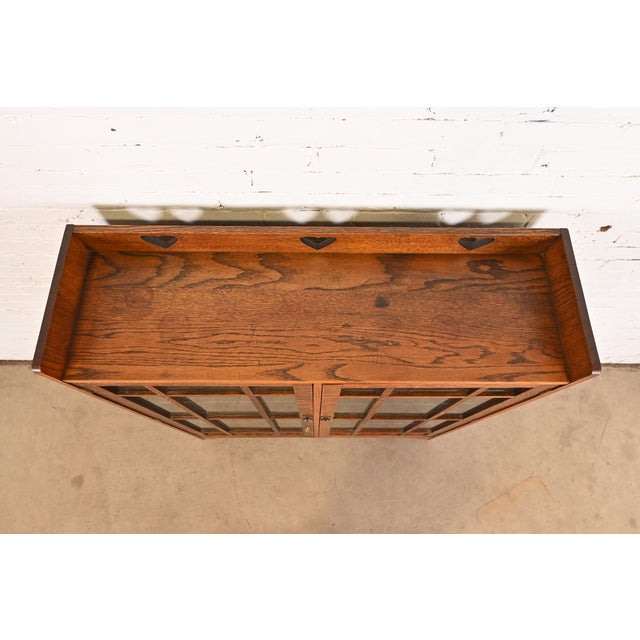 Brown Stickley Brothers Style Antique Mission Oak Arts & Crafts Glass Front Double Bookcase Cabinet, Circa 1900 For Sale - Image 8 of 11