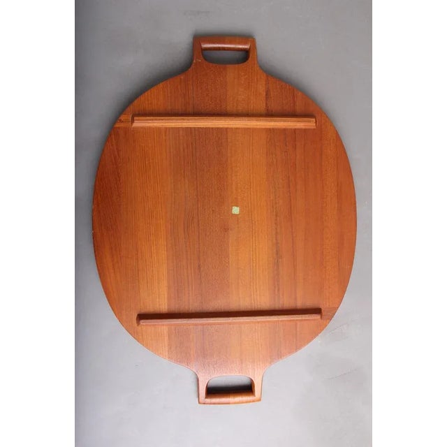 Brown Large Teak Serving Tray by Jens H. Quistgaard for Dansk Design, 1960s For Sale - Image 8 of 10
