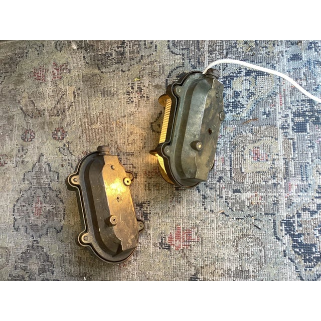Industrial Brass Wall Lights, Set of 2, in Very Good conditions. Designed 1920 to 1949 Up to 250V (Europe/UK Standard).The...