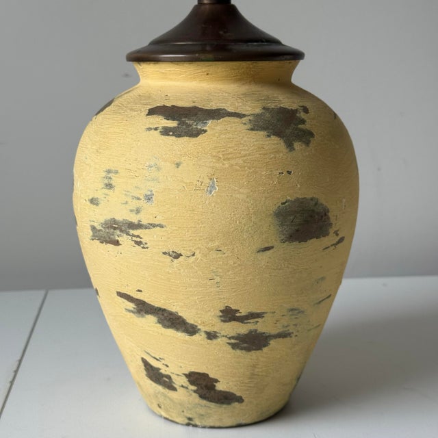 Late 20th Century Yellow Terracotta Table Lamp For Sale In Charleston - Image 6 of 11