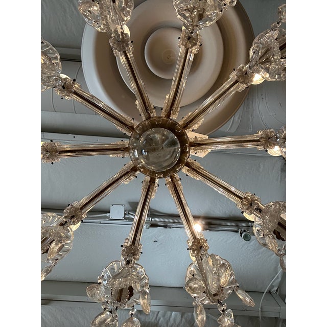Late 20th Century Vintage Crystal Chandelier With Gold Accents, 10-Light For Sale - Image 5 of 12