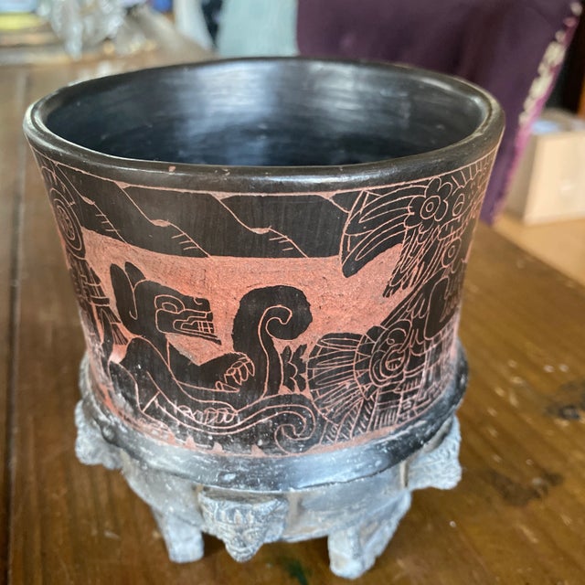 Vintage Aztec Pottery Planter For Sale In Atlanta - Image 6 of 6