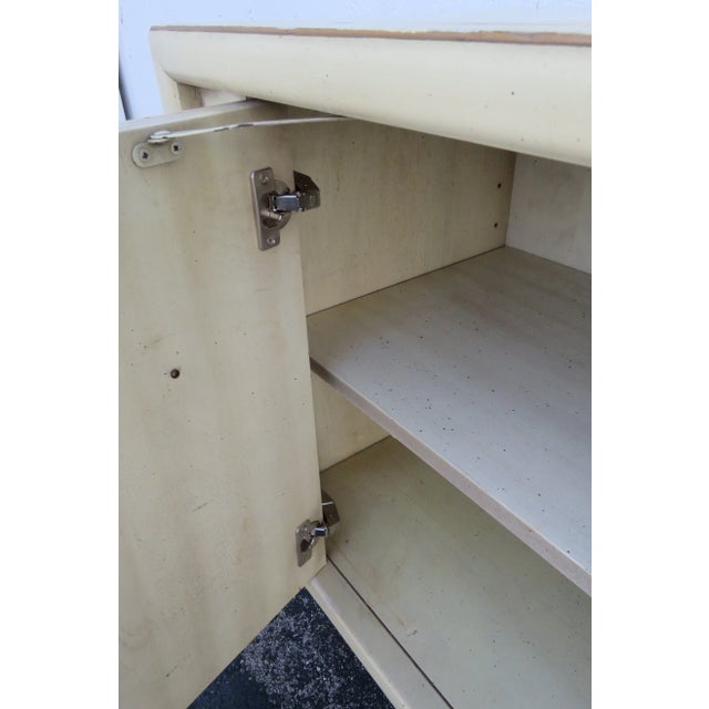 Hollywood Regency Pair of Painted Nightstands Side End Tables For Sale - Image 4 of 13