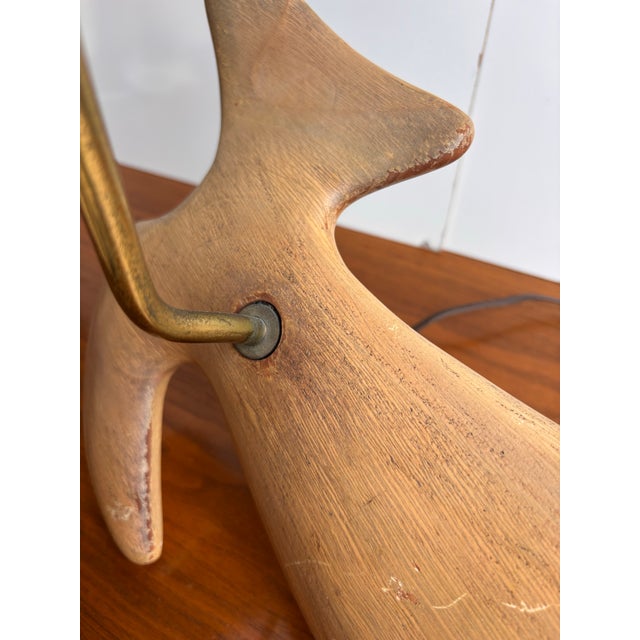 Wood 1950s Dove Wood Table Lamp in the Style of Heifetz Lighting For Sale - Image 7 of 7