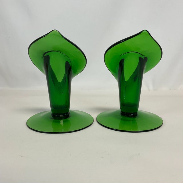 Bottle Green 1950s Americana Folk Art Hand Blown Jack in the Pulpit Green Glass Candle Holders - A Pair. For Sale - Image 8 of 9