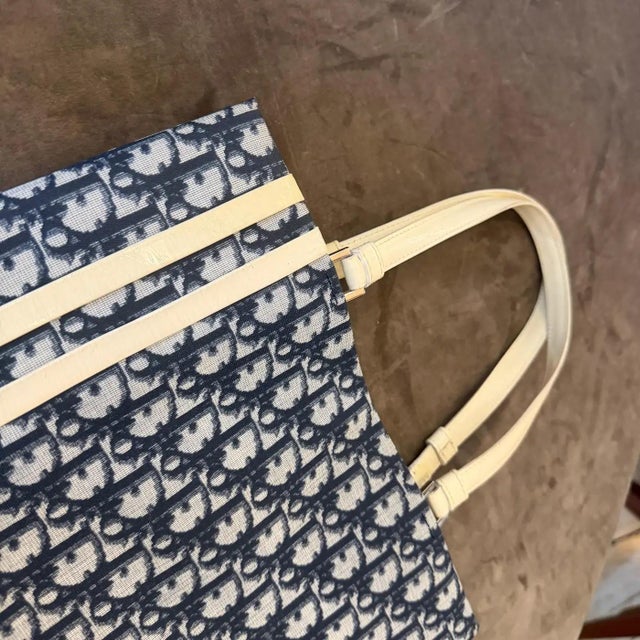 A 2000s John Galliano for Christian Dior Trotter Deep Blue and Cream Tote Bag For Sale - Image 18 of 18