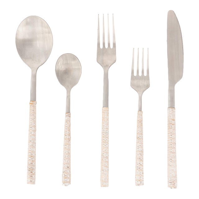 Artifacts Rattan Stainless Steel Cutlery with Gift Box in White - Set of 5 For Sale
