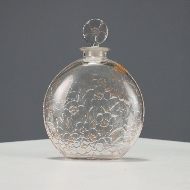 Le Lys Bottle by René Lalique for Dorsay For Sale - Image 6 of 7
