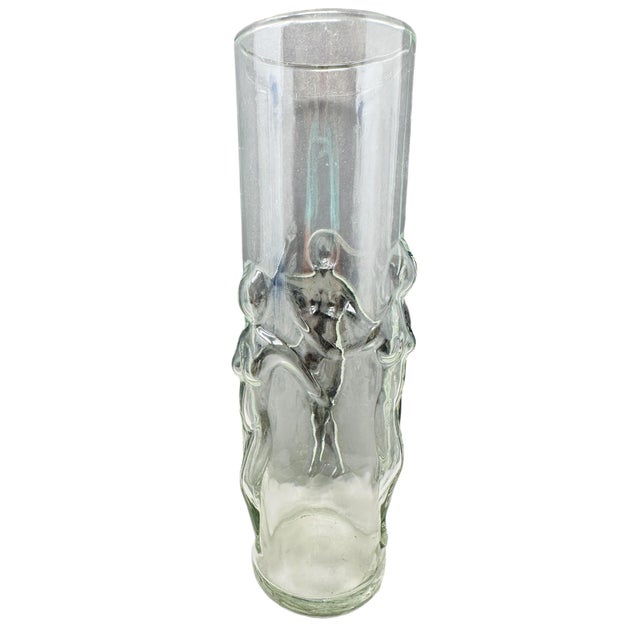 Elevate your home bar with this exceptional balanced set of four (4) vintage Mid-Century Modern highball glasses by the...