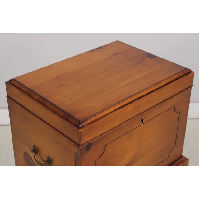 Henkel Harris Pine Silver Chest on Stand - Rare For Sale - Image 14 of 18