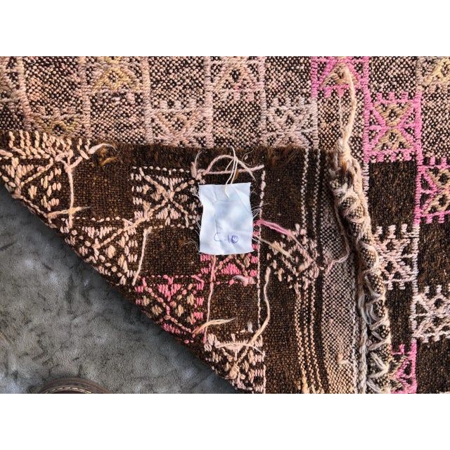 1960s Vintage Turkish Floral Kilim Rug - 5′4″ × 9′4″ For Sale - Image 4 of 9