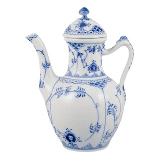 Blue Fluted Half Lace Coffee Pot in Porcelain from Royal Copenhagen, 1960s For Sale