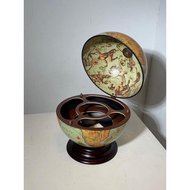 Globe Bar Cabinet with Hidden Drinks Storage from Zoffoli For Sale - Image 6 of 6