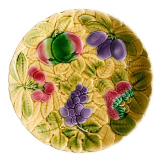 1950s Sarreguemines French Majolica Fruits Platter, 12" For Sale