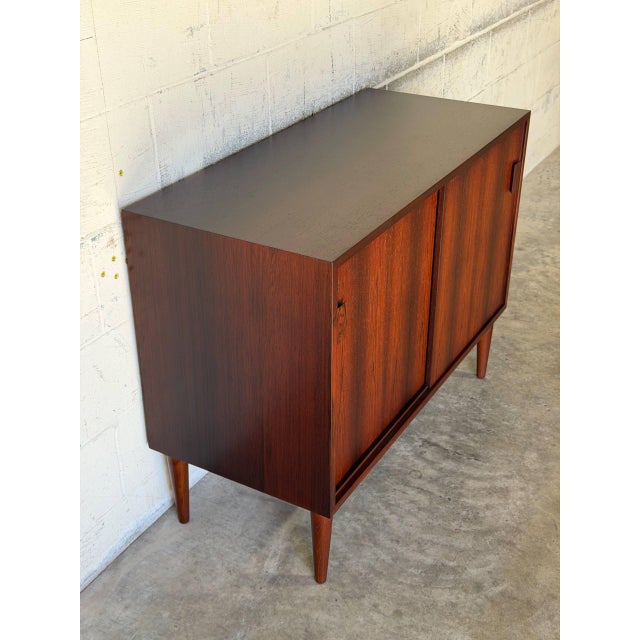 Wood Viby J Rosewood Sliding Door Credenza Sideboard Danish Control Mid-Century Modern 1960s For Sale - Image 7 of 11