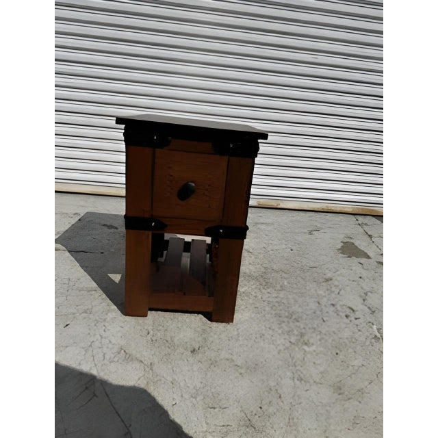Late 20th Century Walnut Mission Style Single Drawer Side Table W/ Metal Accents For Sale - Image 4 of 9