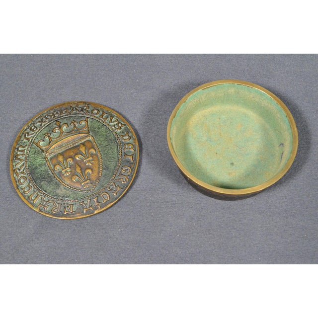 Metal Max Le Verrier French Art Deco Bronze “Écu D’Or” Lidded Box, Circa 1930 For Sale - Image 7 of 14
