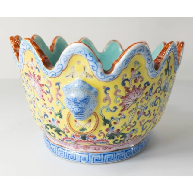Early 20th Century Early 20th Century Chinese Chinoiserie Republic Period Famille Rose Floral Bowl For Sale - Image 5 of 12