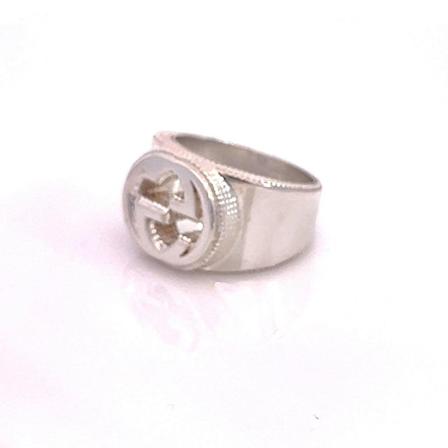 Authentic Gucci Estate Sterling Silver Ring Size 8.5, 15 mm Height 17.9 Grams G45 This elegant Authentic Gucci ring is...