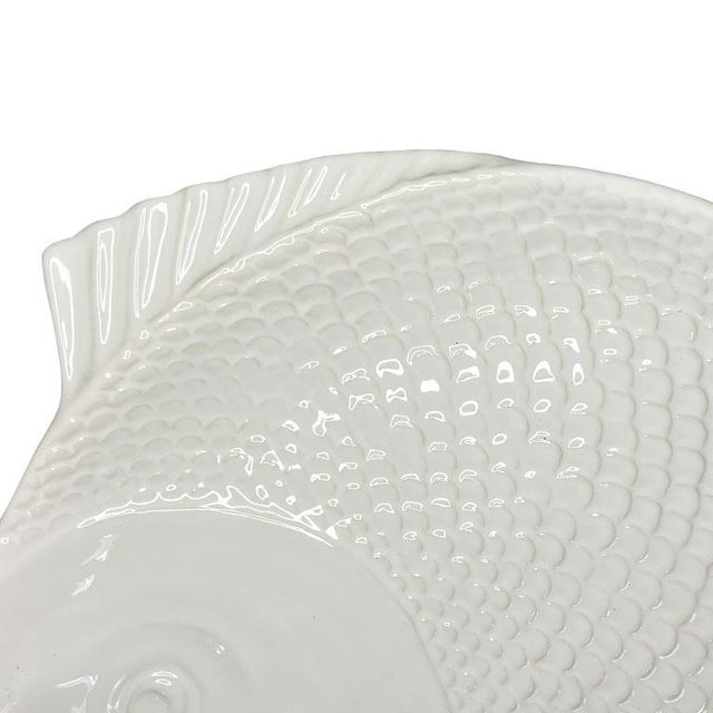 Large Mid 20th Century White Ceramic Fish Serving Platters - a Pair Olfaire Portugal For Sale In Oklahoma City - Image 6 of 6
