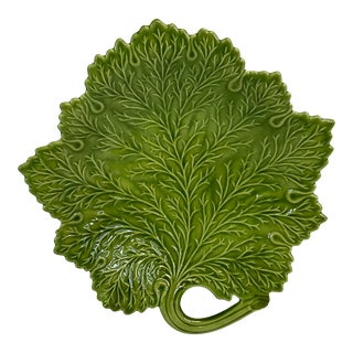 1971 Mid-Century Americana Folk Art Ceramic Leaf Plate-Dish, Artist Signed and Dated. For Sale