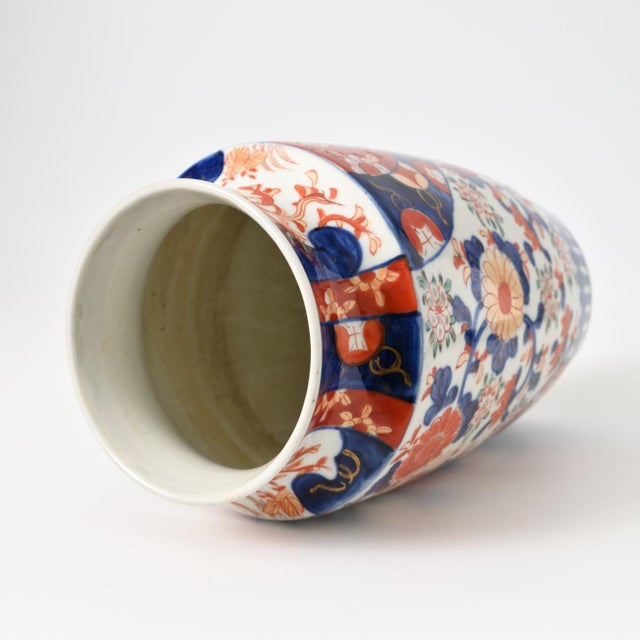 Japanese Imari Porcelain Vase, 1890s For Sale - Image 6 of 9