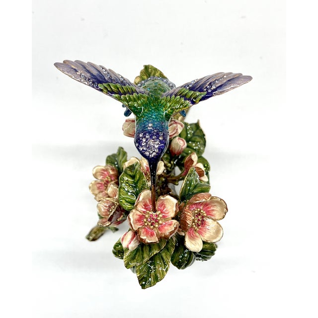 Royal Blue Jay Strongwater Dawn Hummingbird Tableau With Swarovski Crystals - Flora and Fauna Collection For Sale - Image 8 of 18