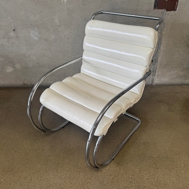 Bauhaus Vintage White Leather and Chrome Lounge Chair Attributed to Knoll For Sale - Image 3 of 12