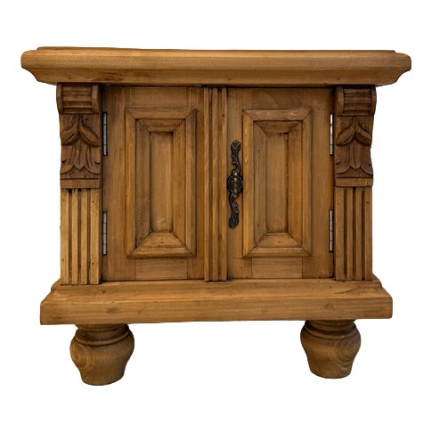 Rustic Nightstand in Wood For Sale