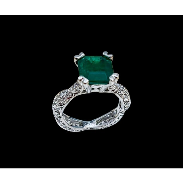 2 Carat Natural Square Emerald & 0.65 Ct Diamond Ring in Platinum For Sale - Image 17 of 18