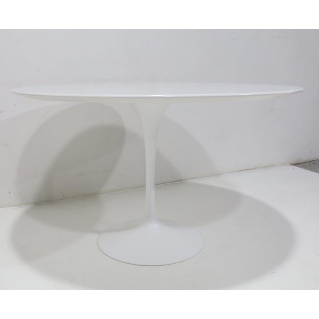 Mid-Century Modern Eero Saarinen for Knoll Tulip Table, 47" For Sale - Image 3 of 10